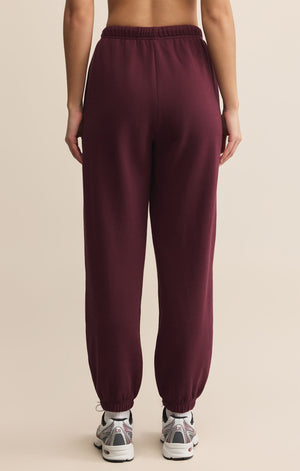 Z SUPPLY Stadium Jogger in Merlot