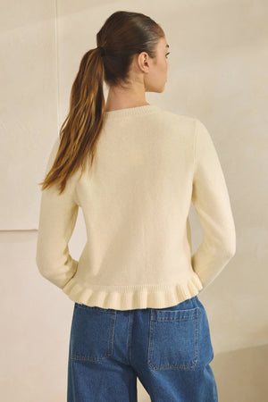 Ruffle Wave Button Knit Cream Cardigan