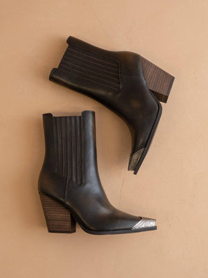 The Arizona Western Chelsea Bootie in Black