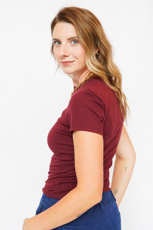 Good American The Baby Tee in Berry Noir