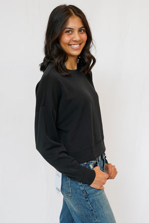 Uma Crewneck Sweatshirt in Black