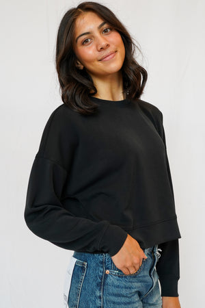 Uma Crewneck Sweatshirt in Black