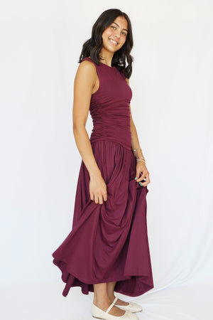 Anniston Ruched Side Sleeveless Dress in Burgundy