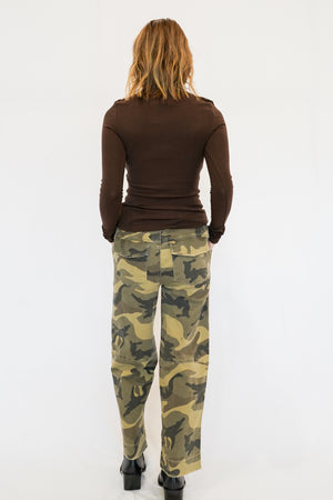 KUT Ashton Camo Wide Leg Barrel in Olive