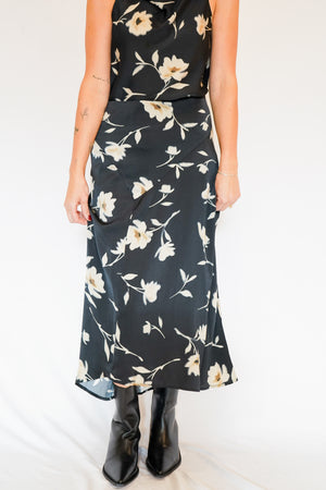 Lewinae Floral Skirt in Black