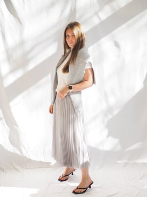 Bella Dahl Pleaded Midi Skirt in Silver