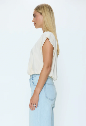 Pistola Millie Top in La Blanc