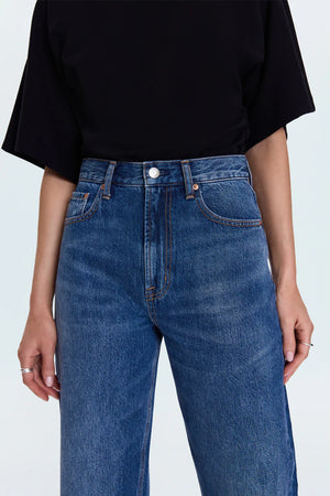 Pistola Wes Jean in Premiere