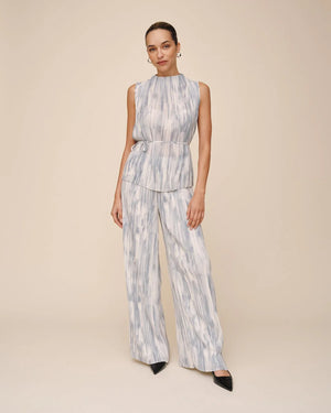 Bella Dahl Mock Neck Top W/ Tie Belt