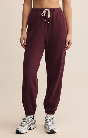 Z SUPPLY Stadium Jogger in Merlot