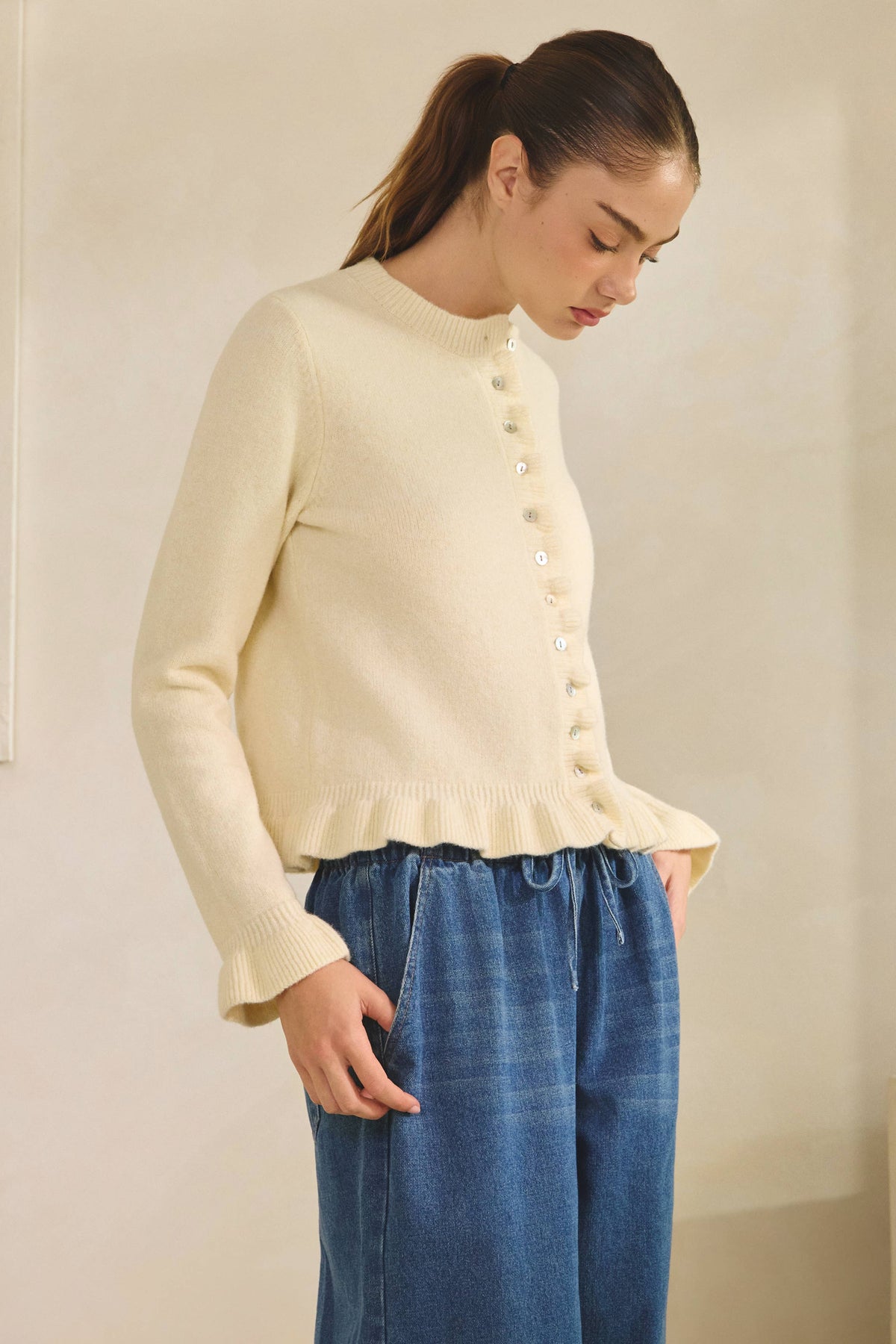 Ruffle Wave Button Knit Cream Cardigan