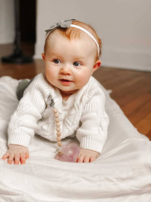 Ali+Oli Silicone Pacifier Clip (Beech Wood)
