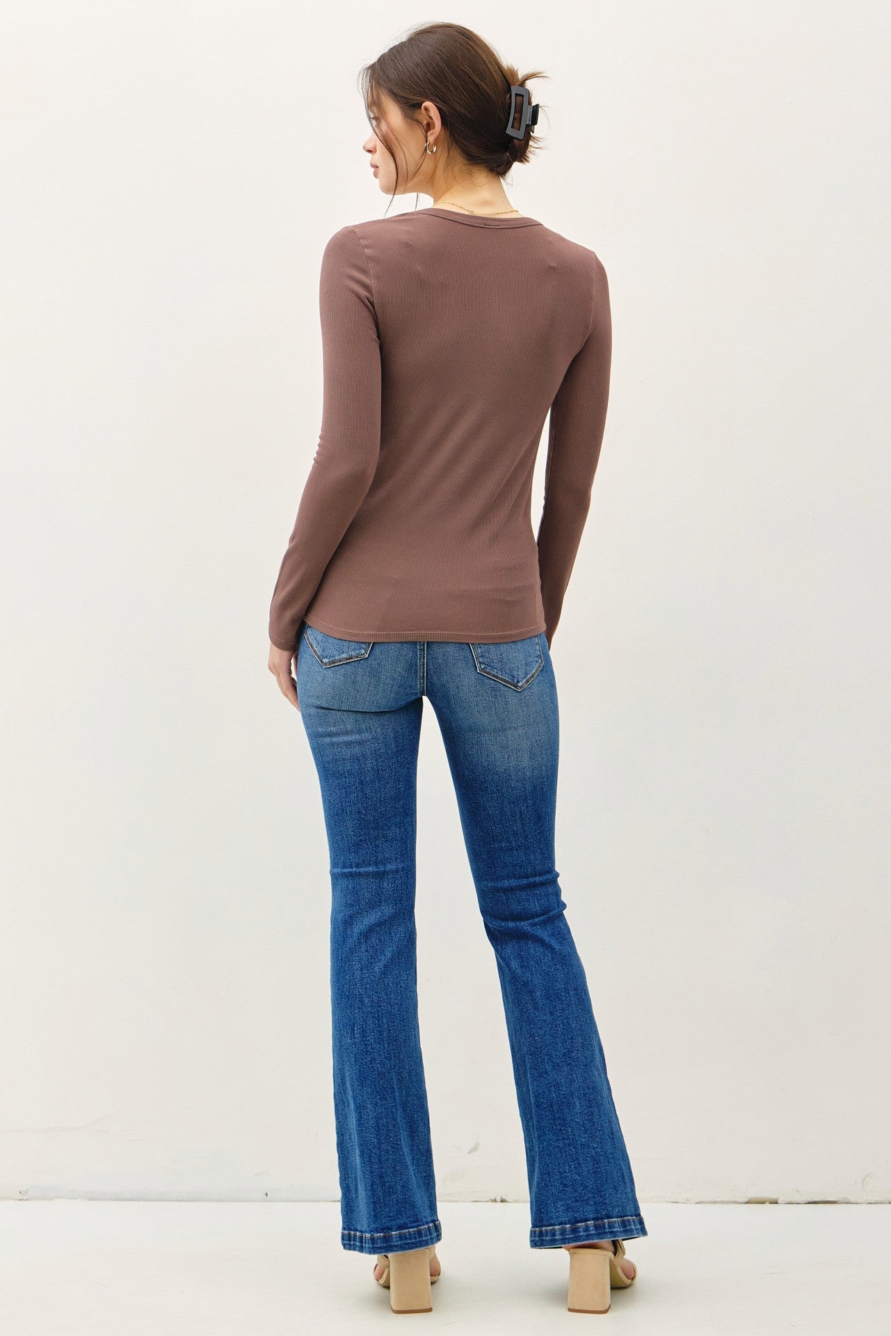 Basic Scoop Neck Long Sleeve