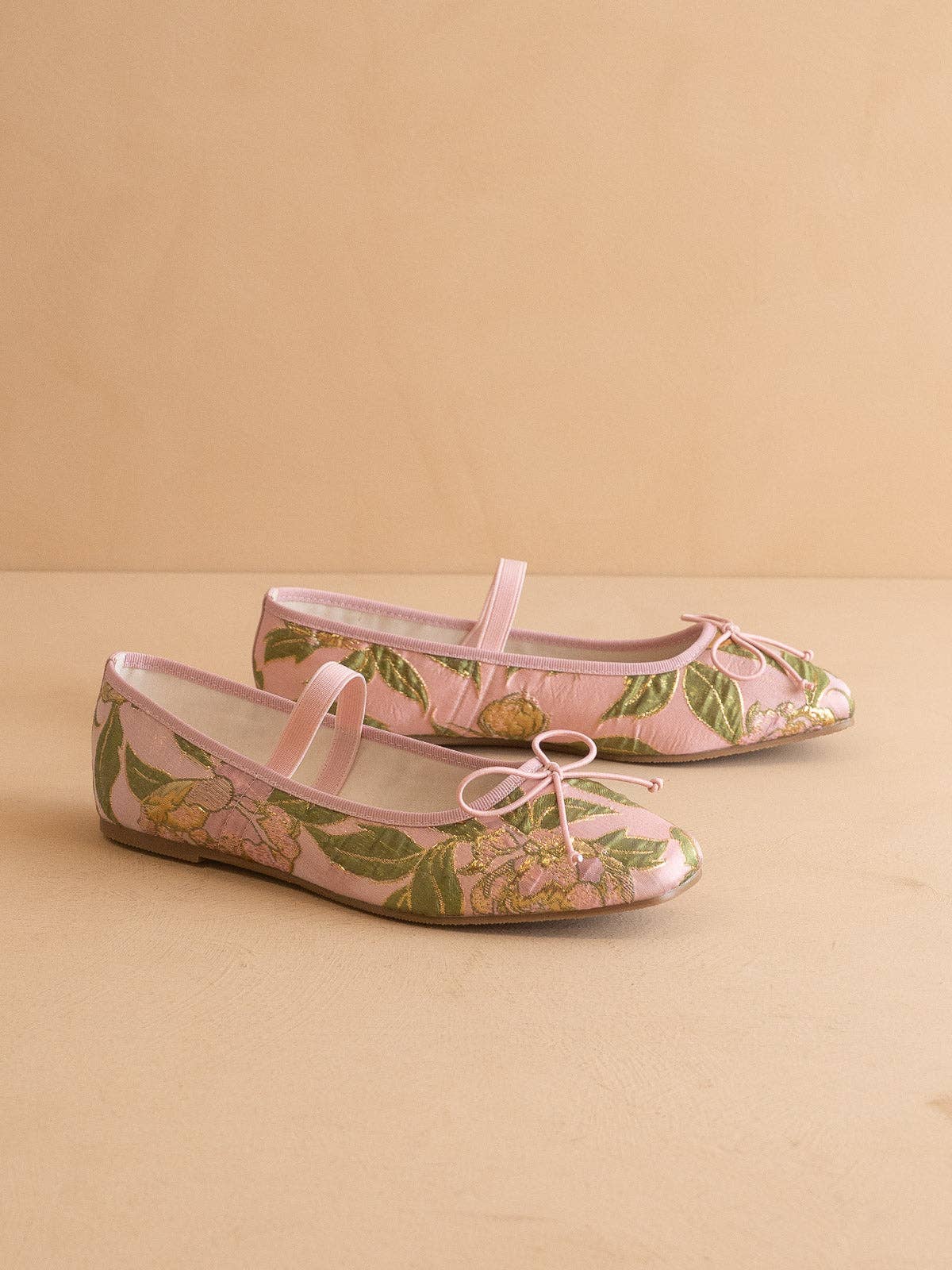 The London | Rose Garden Ballet Pointe Fall Flat