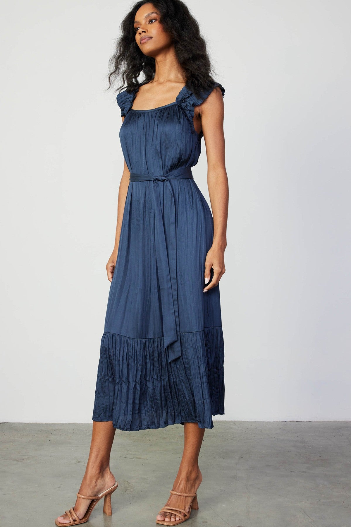 DOUBLE-LAYER RUFFLE SLEEVE CRINKLE 3Q DRESS