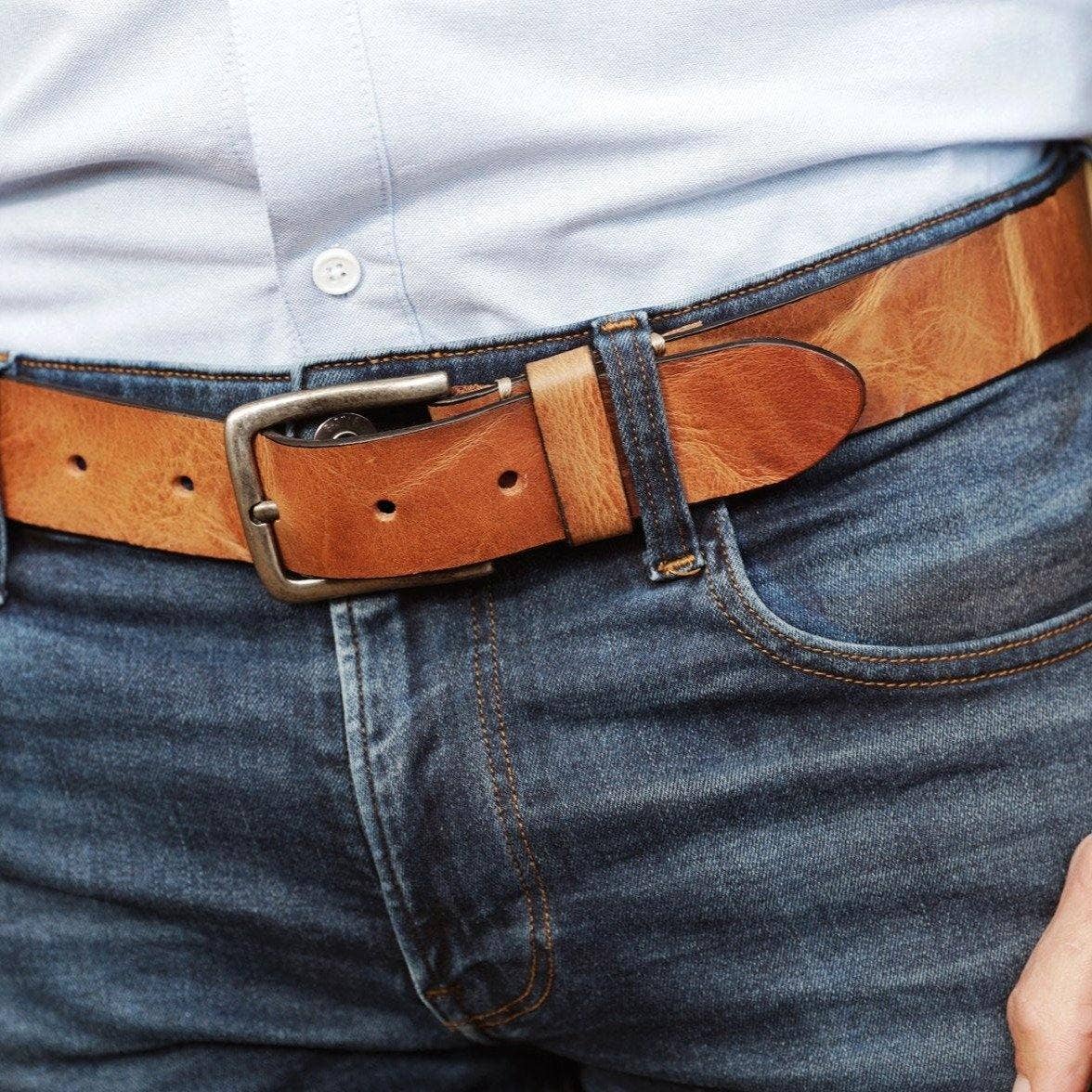 Dani Leather Belt with Silver Buckle in Cognac