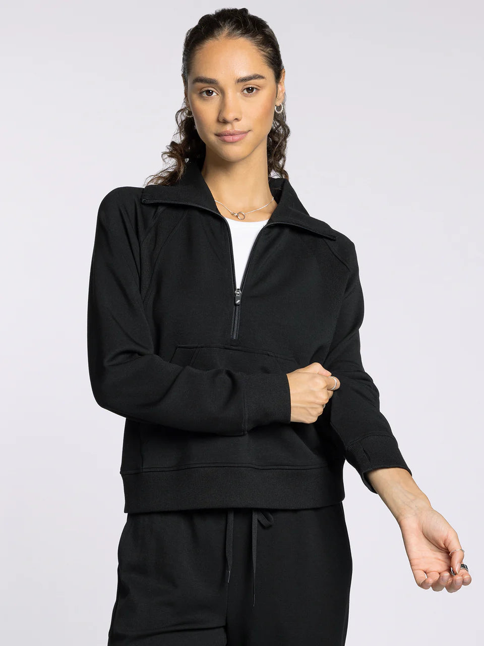 Caroline Pullover V-Neck Sweater in Black