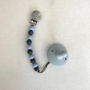 Ali+Oli Silicone Pacifier Clip (Iron)