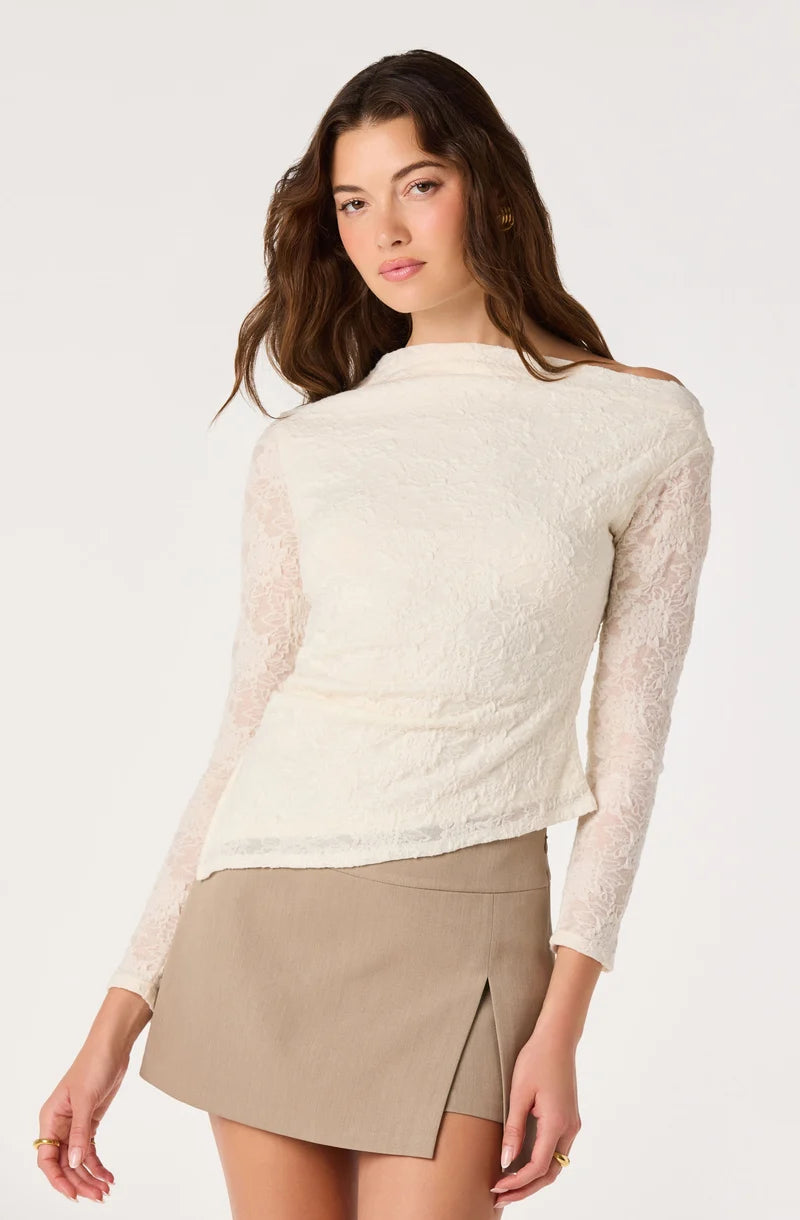 ASTR Miah Top in Cream