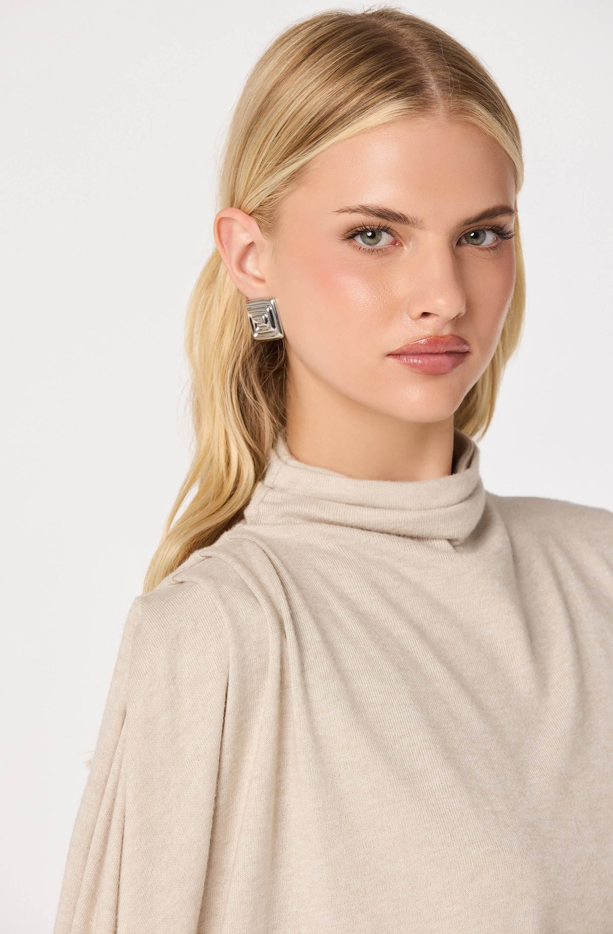 ASTR Jailene Top in Natural Heather