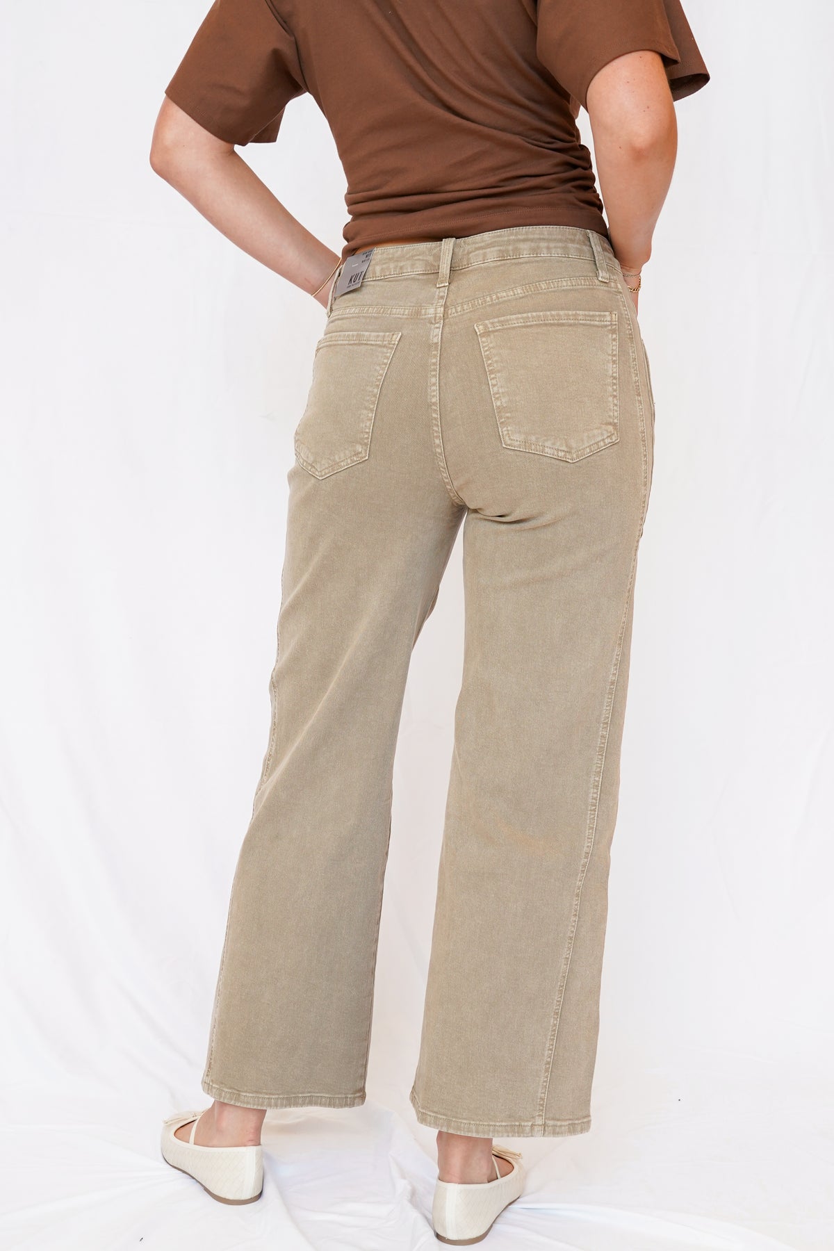 KUT Meg High Rise Wide Leg Side Panel Jean in Milk Tea