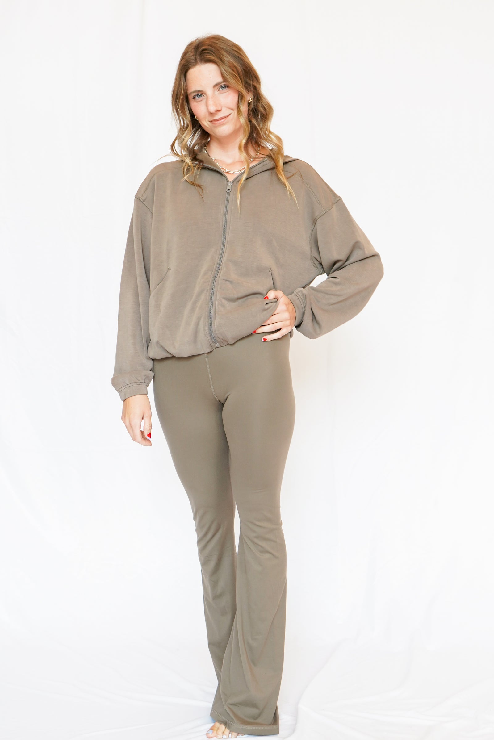 Greta_Active_Flare_Pant