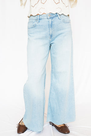 Just Black Denim Mid Rise Wide Leg Crop Light Denim Jeans