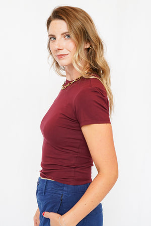 Good American The Baby Tee in Berry Noir
