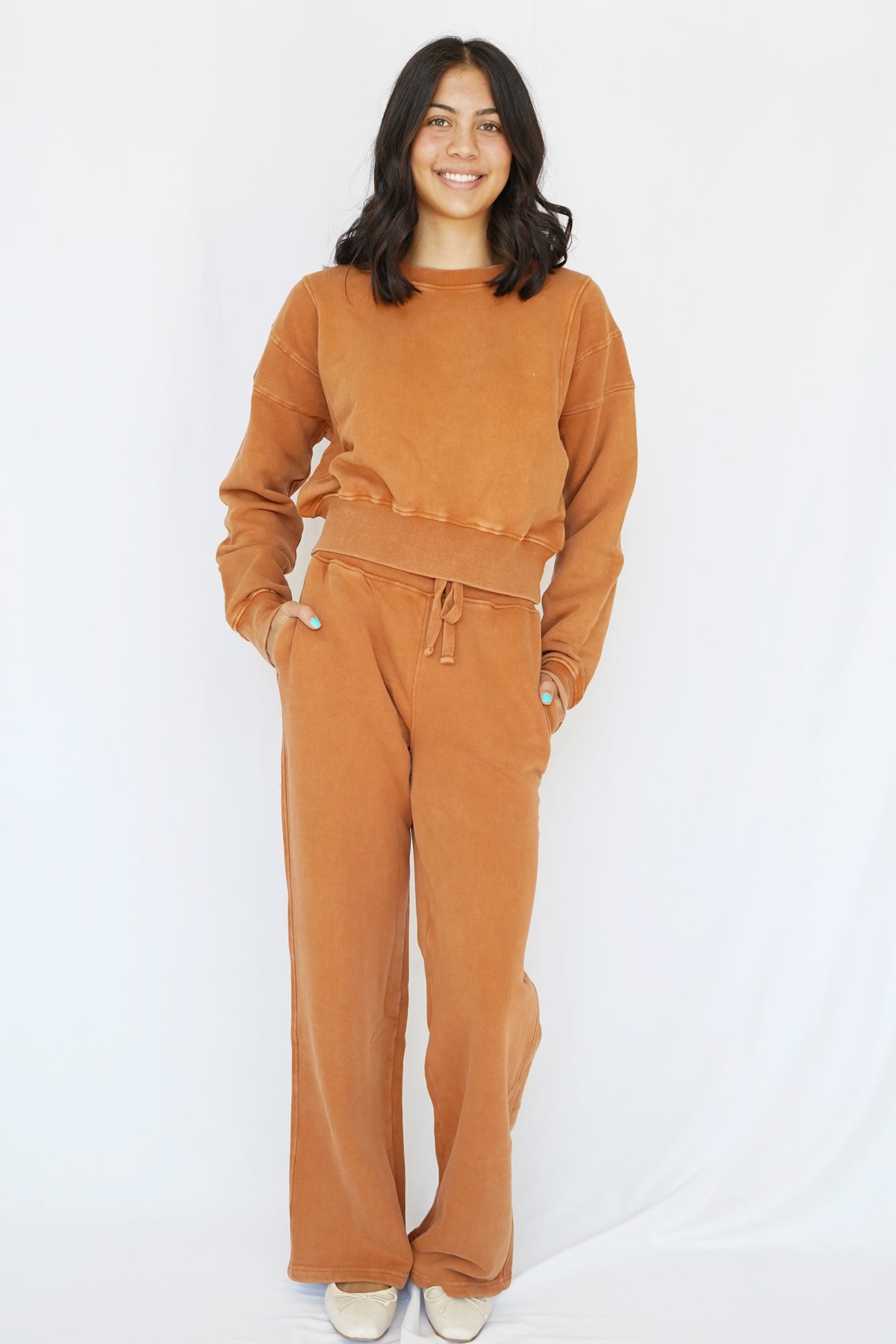 Rae Sweatshirt in Almond