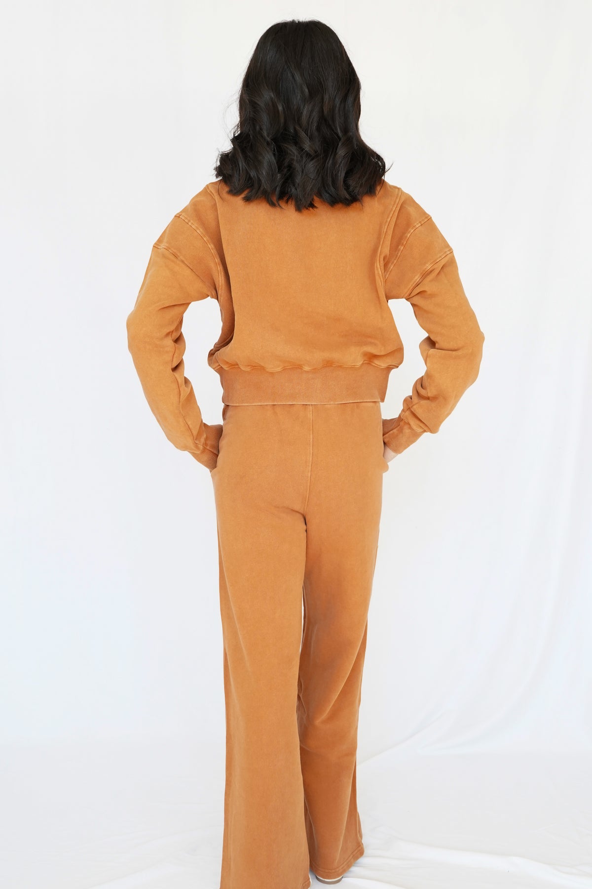 Rae Sweatshirt in Almond