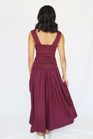 Anniston Ruched Side Sleeveless Dress in Burgundy