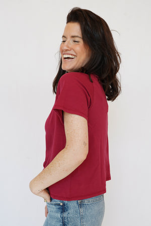 Oliva V-Neck Tee in Bramble Berry