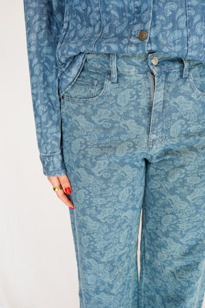 Delaney Pants In Medium Wash Paisley