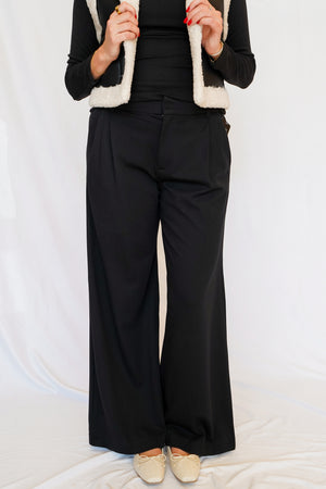 KUT Cheryl Super High Rise Wide Leg Pant in Black