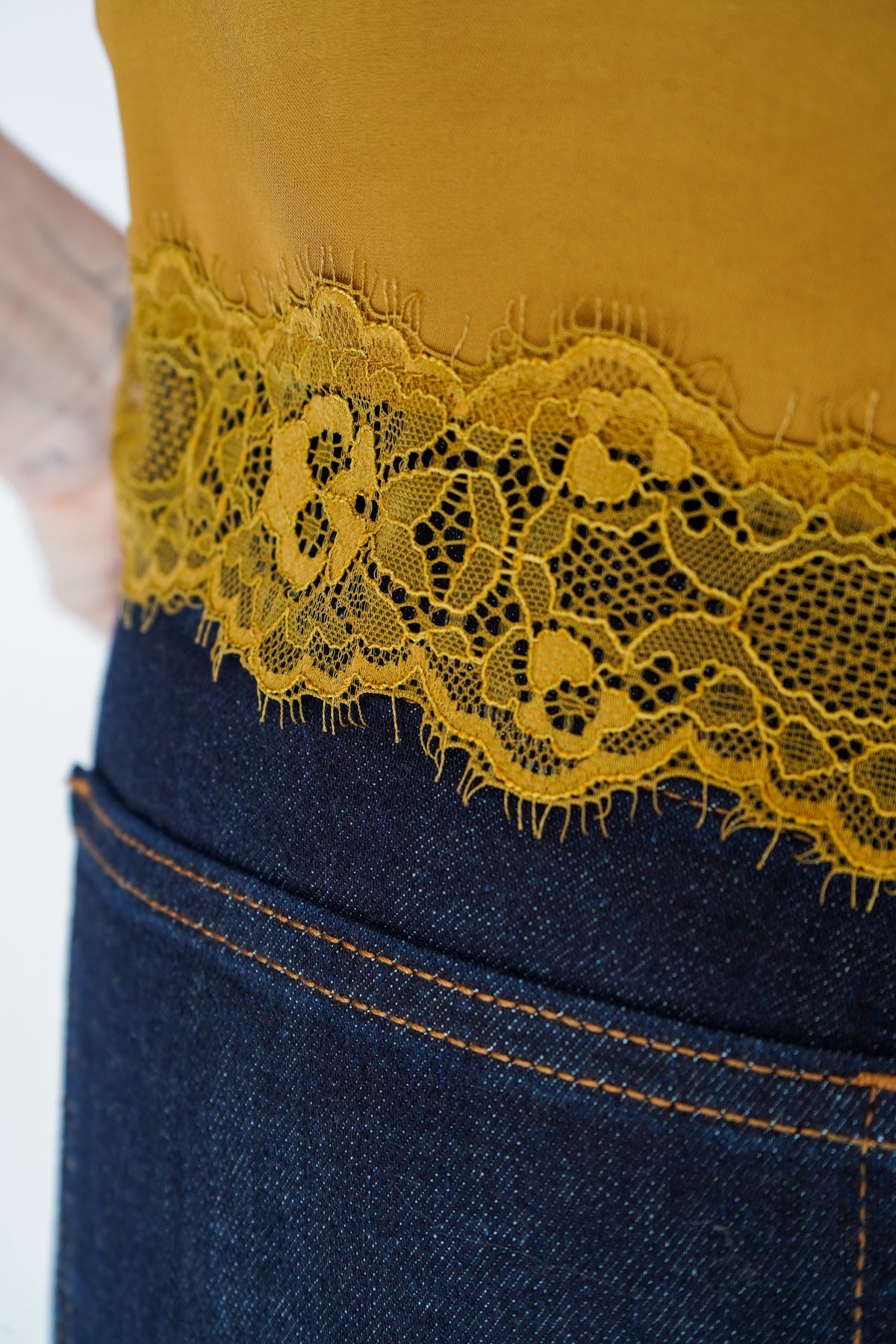 dRA Maisie Top in Marigold