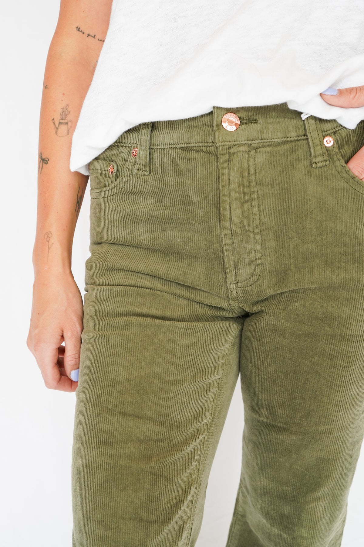 Pistola Kinsley Mid Rise Ultra Flare Jean in Sequoia