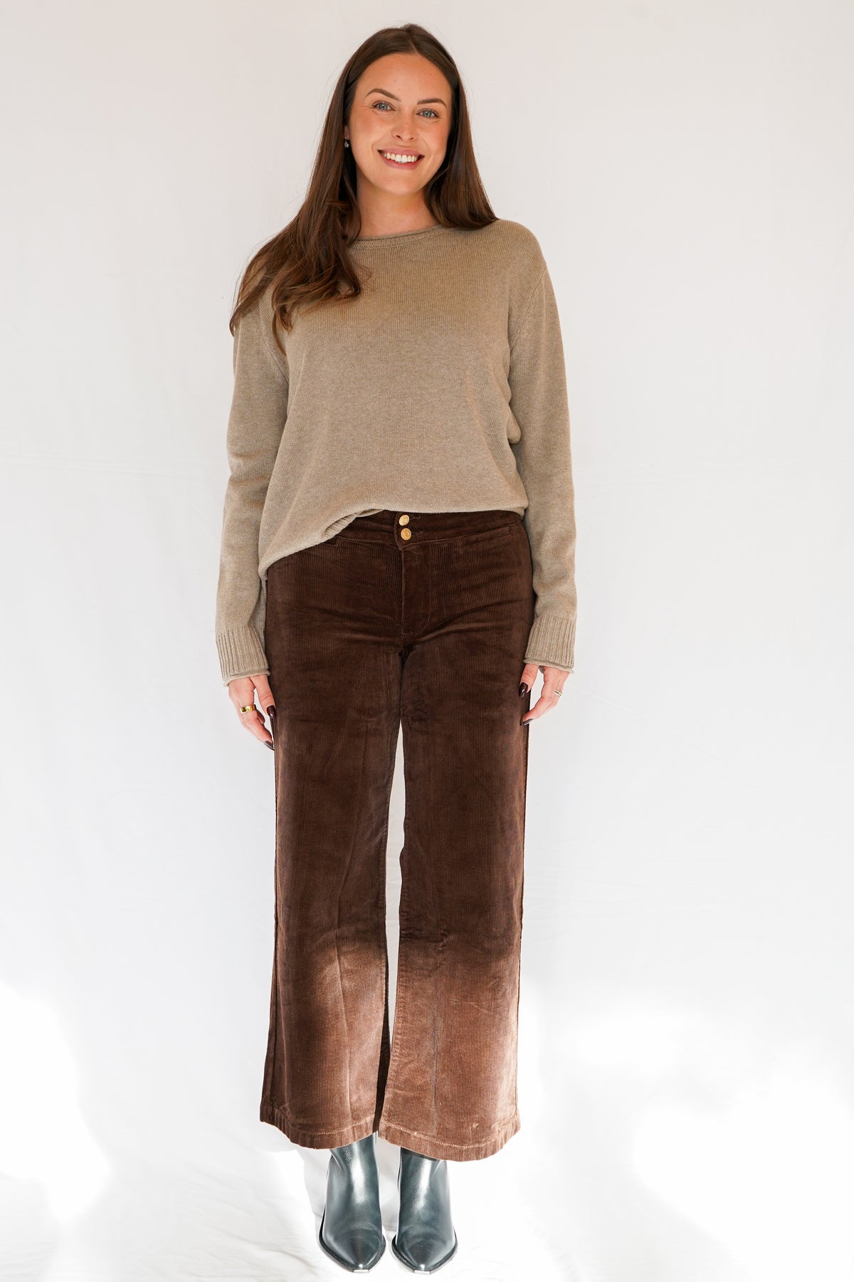 KUT Meg Wide Leg Pan with Welt Pocket Pants in Fudge