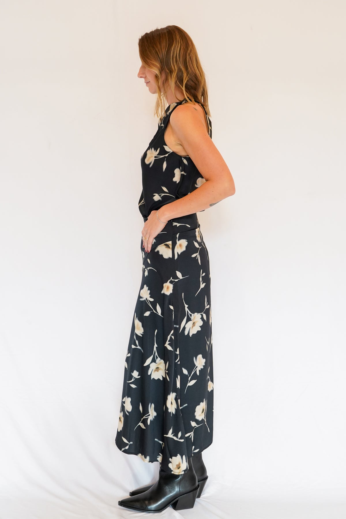 Lewinae Floral Top in Black