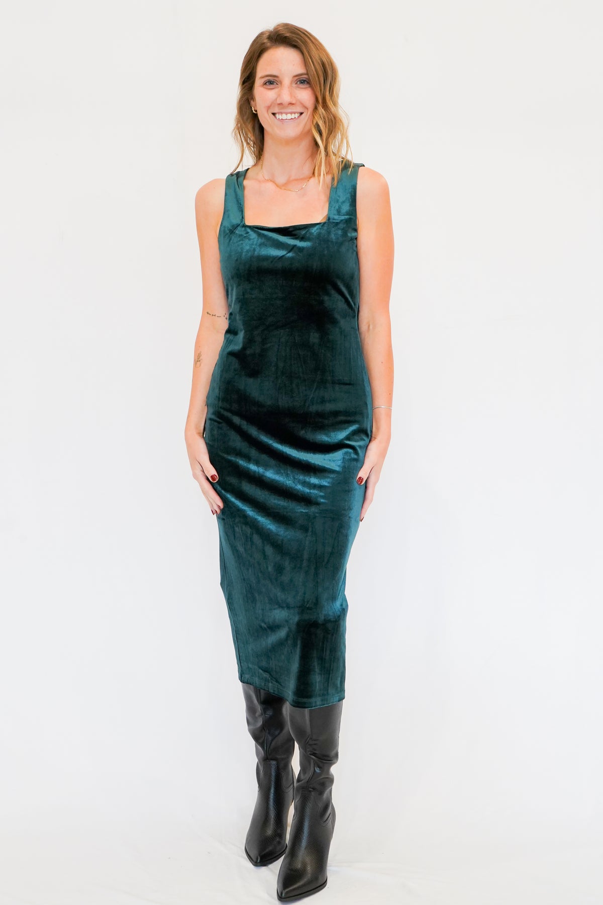 dRA Milos Velvet Dress in Green