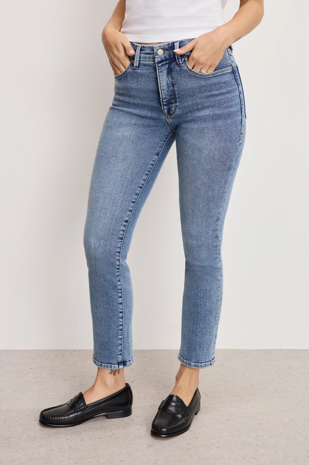 Good_American_Good_Legs_Straight_Jean