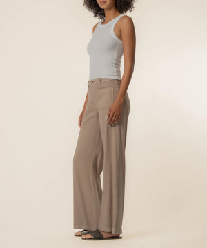 Kut Meg High Rise Wide Leg with Patch Pocket