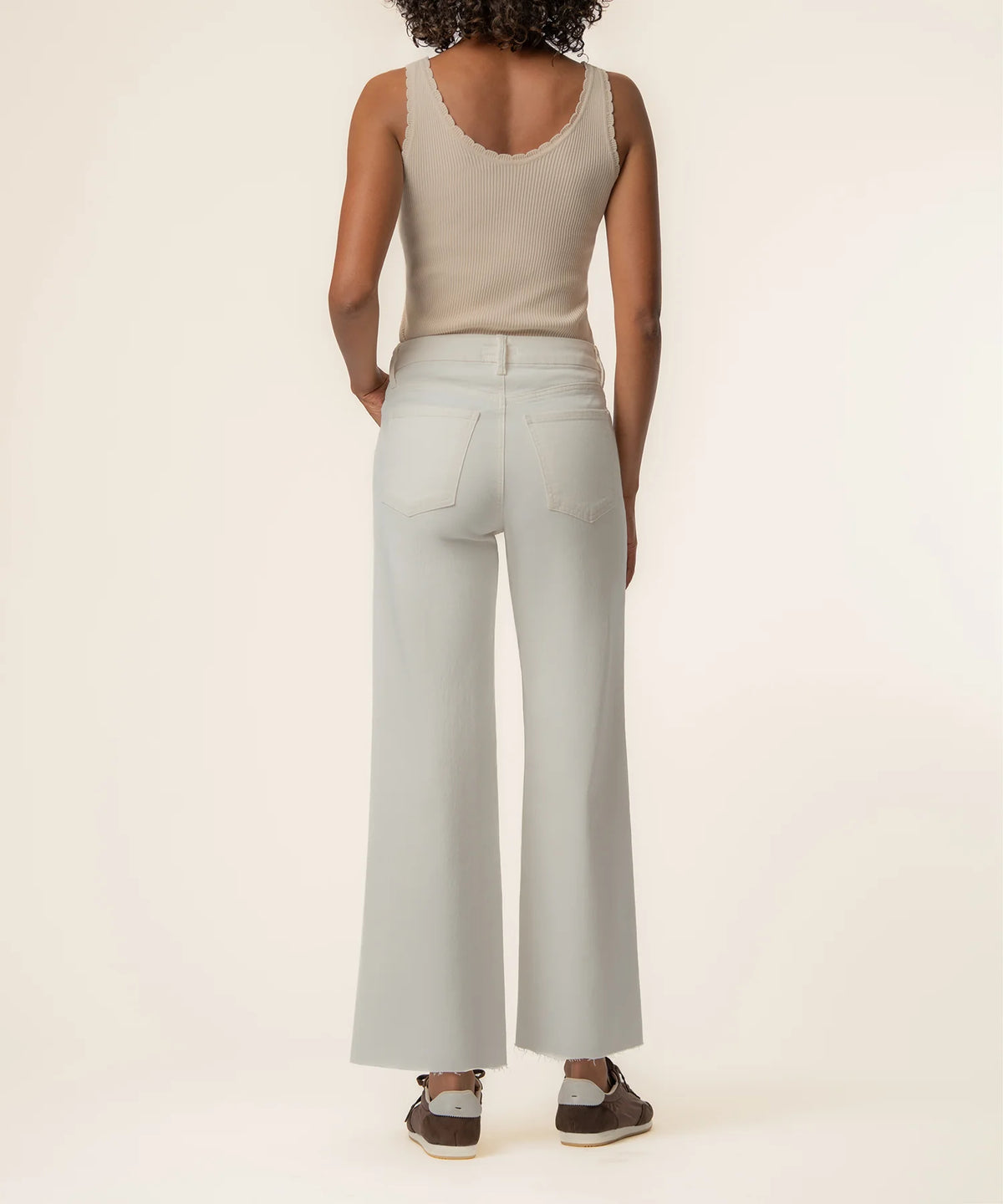KUT Meg High Rise Wide Leg Jean in Ecru
