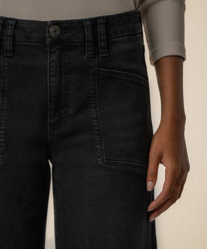 KUT Meg High Rise Wide Leg Front Pockets Raw Hem Jean in Politely