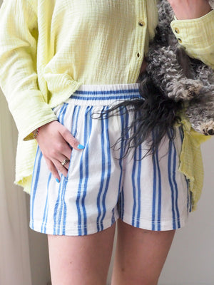 GET FREE STRIPED PULL ON SHORTS in IVORY COMBO