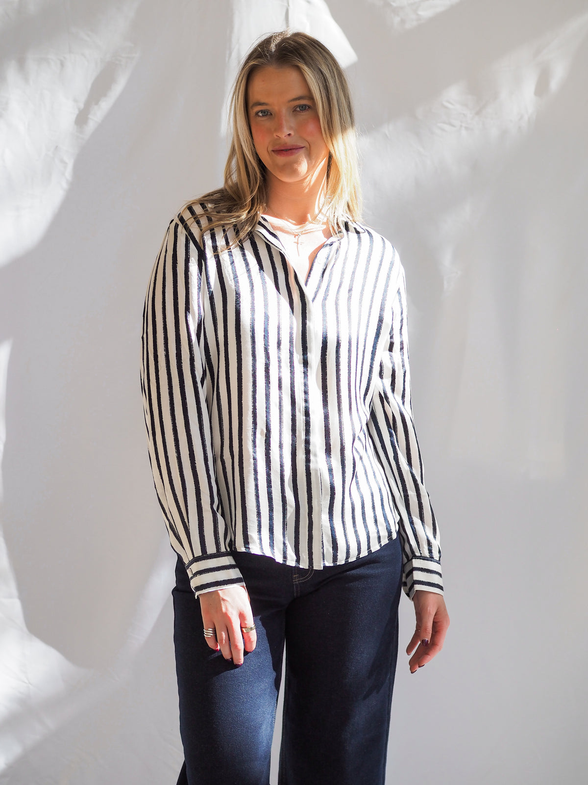 Bella Dahl High Low Hem Strip Button Down in Indigo Ink