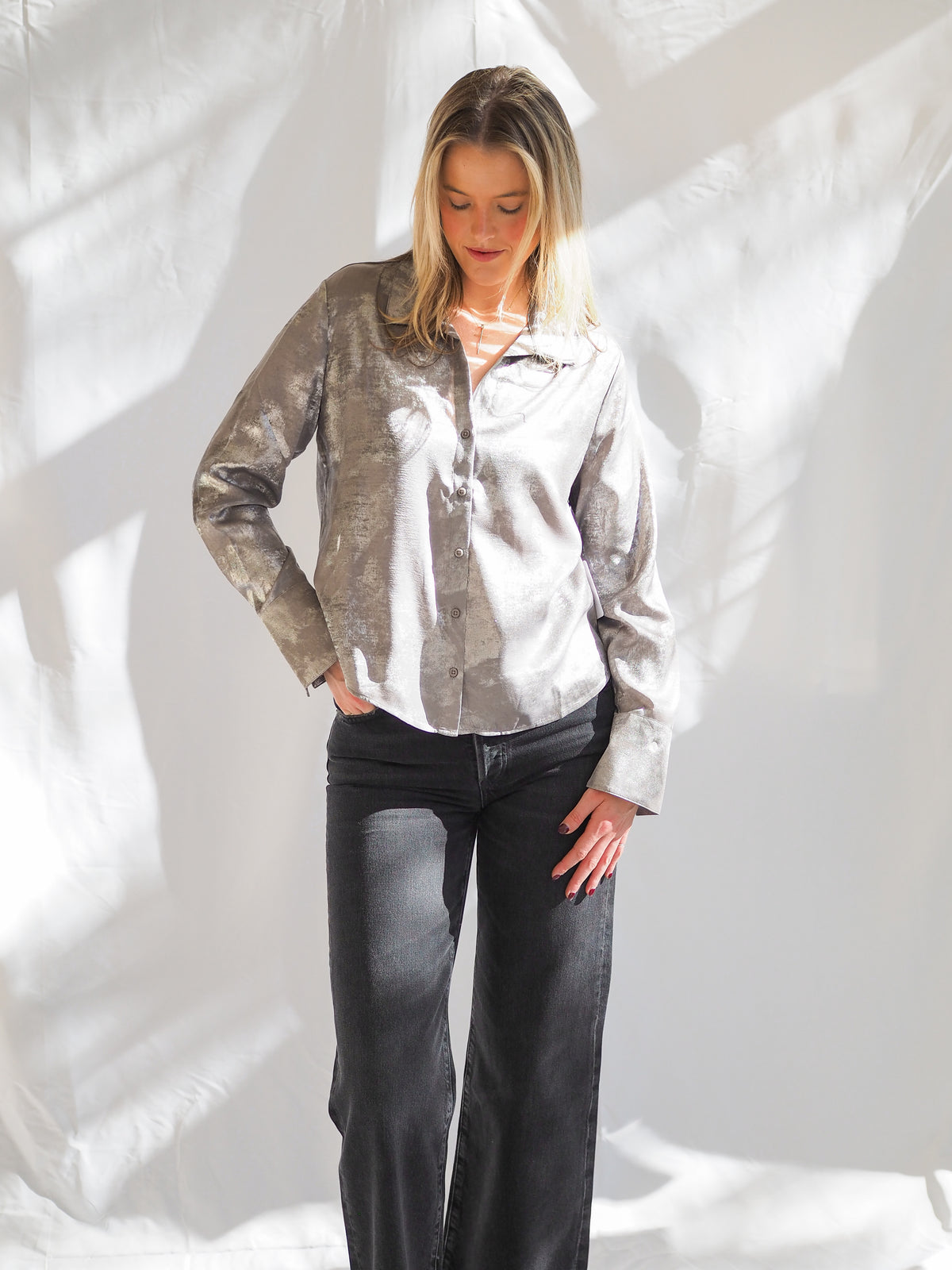 Bella Dahl Wide Collar Button Down in Silver