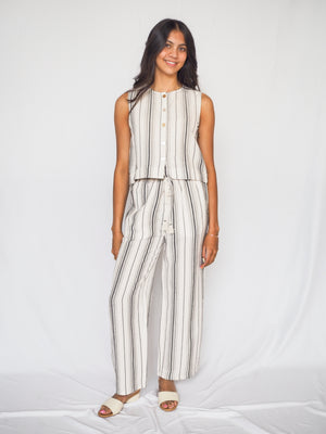 Bella Dahl Sleeveless Button Front Top in Boardwalk Stripe
