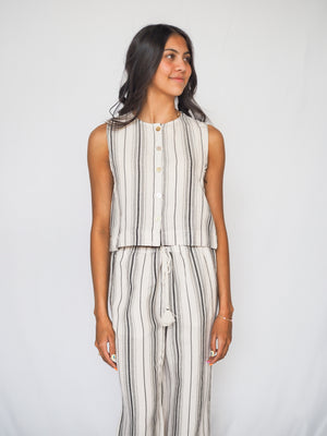 Bella Dahl Sleeveless Button Front Top in Boardwalk Stripe