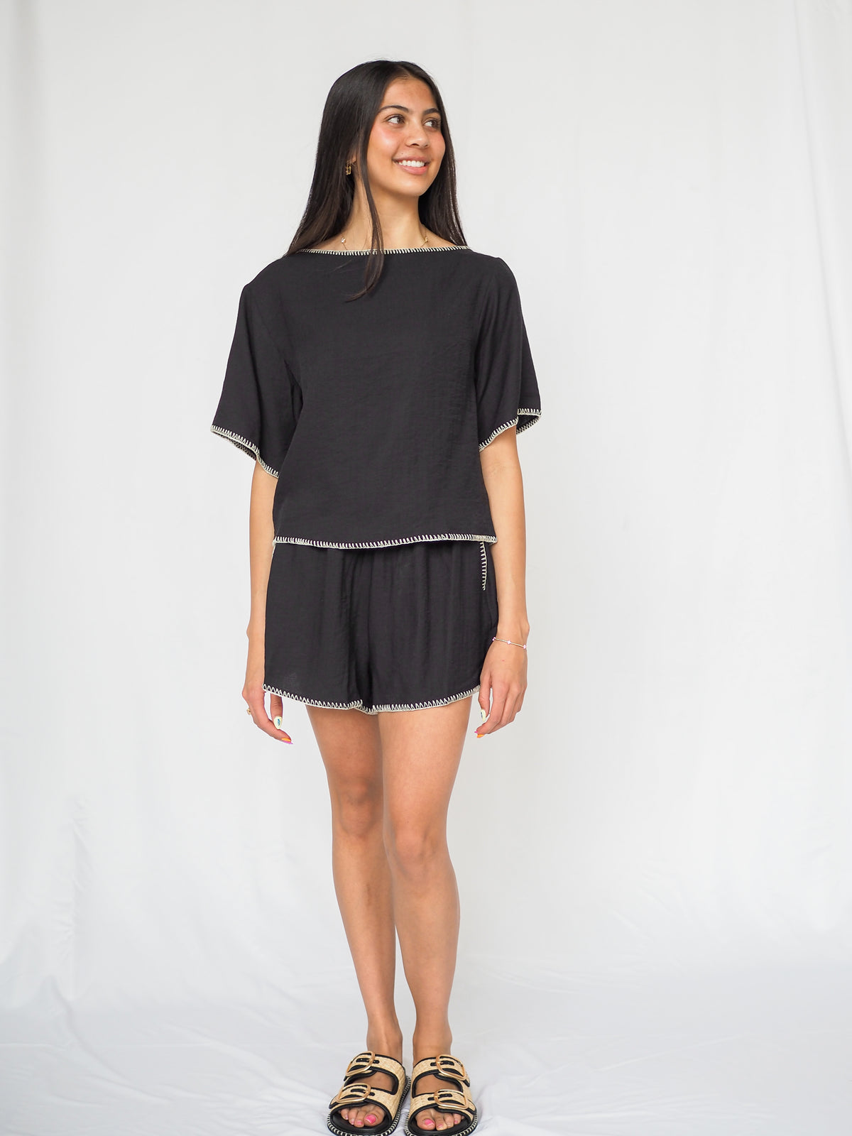 Clio Shorts in Black