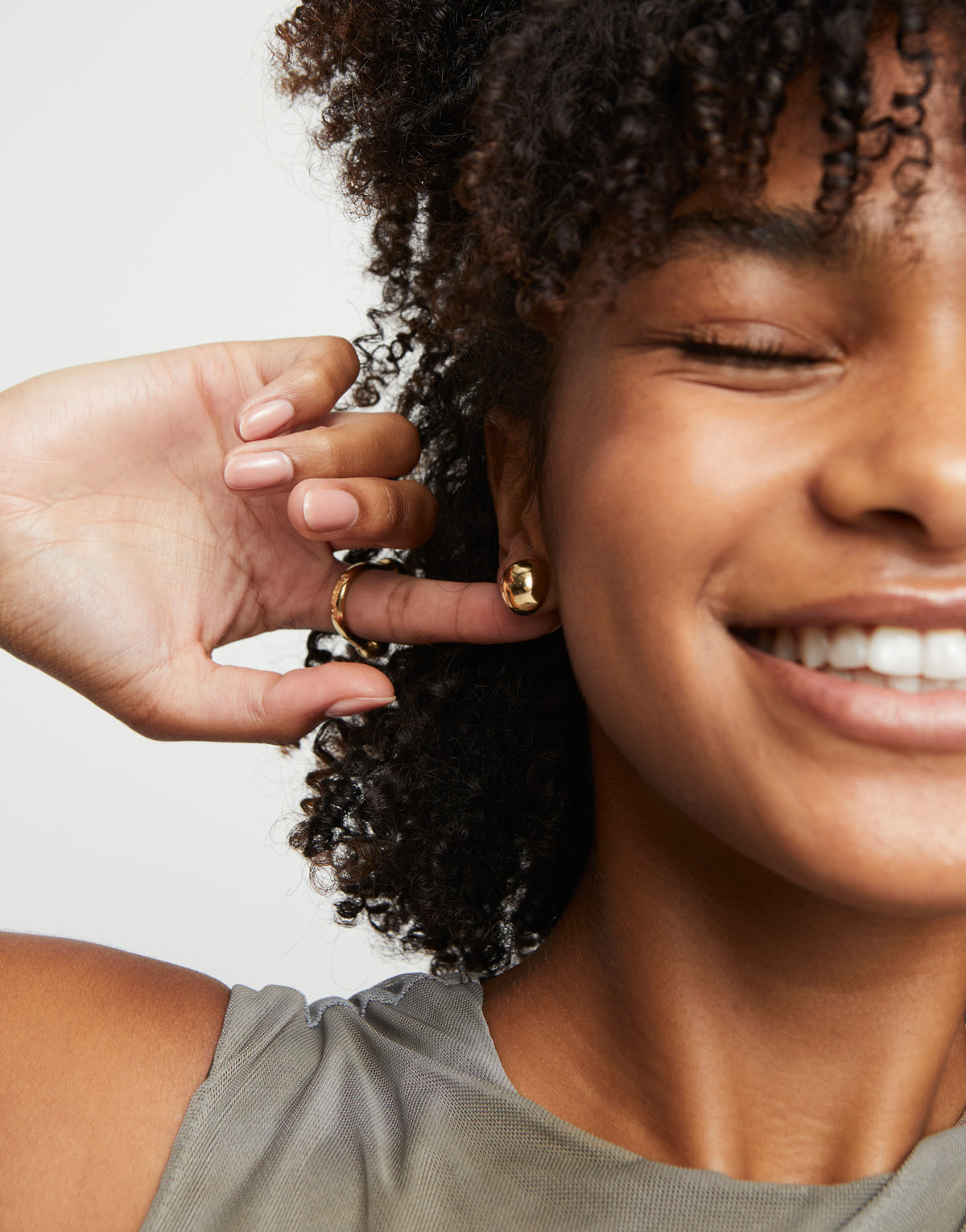 Uno De 50 Gold Ser Intrepida Bead Shaped Stud Earrings